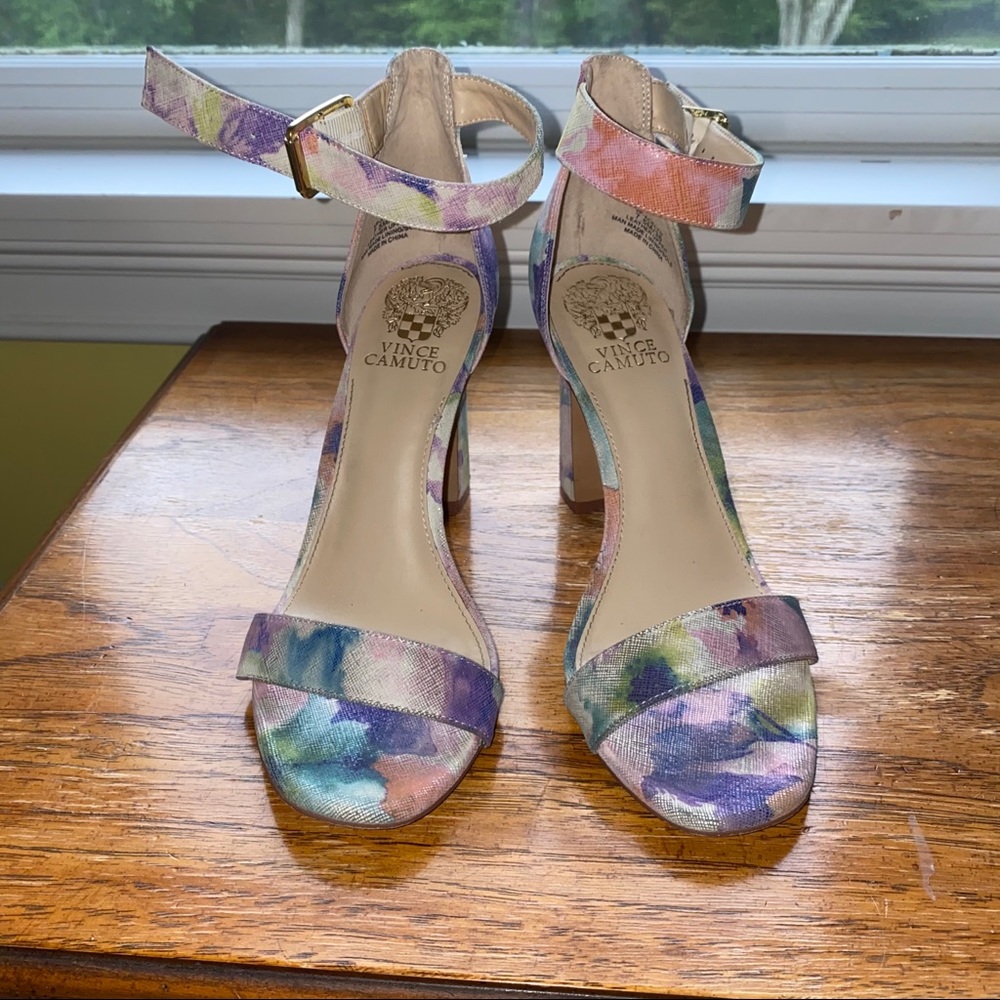 Vince Camuto Acelyn floral heels